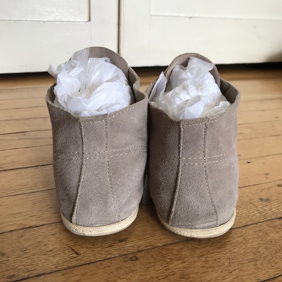 Suede DV lace up booties - Picture 7 of 8